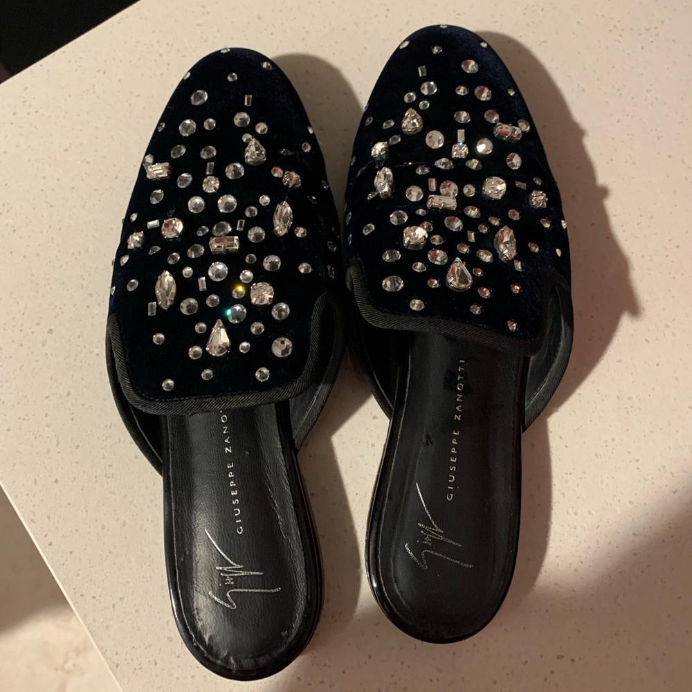 Giuseppe zanotti flats